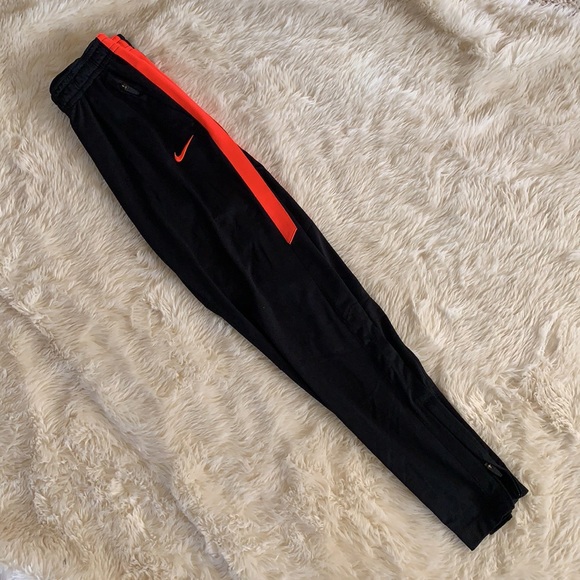 NIKE Dri-Fit Joggers - Picture 2 of 6
